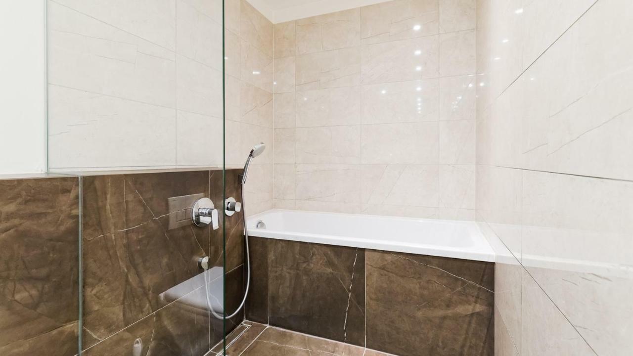 Great Apartament In A Heart Of Tallin Exterior foto